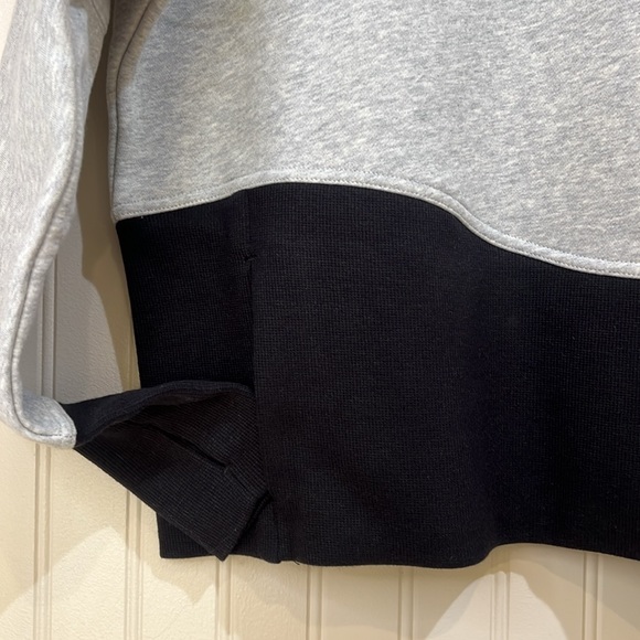 Hoka One One women’s hoodie - Picture 4 of 11